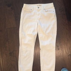 gap white jeans